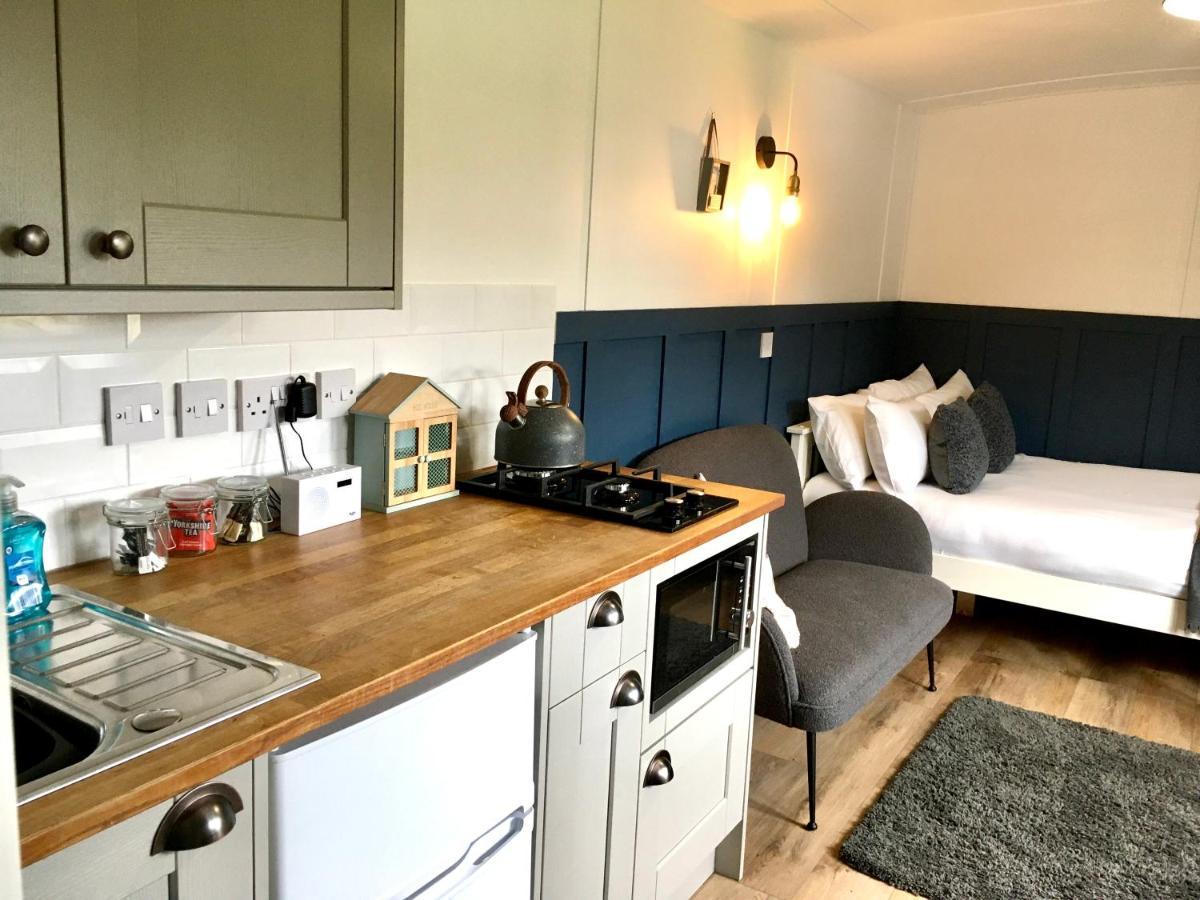 Rosemary Shepherds Hut, Clay Bank Huts Ingleby Greenhow Exterior foto